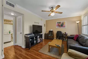 691 S Hollybrook Dr, Pembroke Pines, FL 33025 - Photo 3