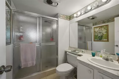 691 S Hollybrook Drive #304, Pembroke Pines, FL 33025 - Photo 5