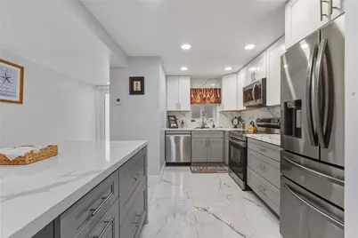 9611 N Hollybrook Lake Drive #101, Pembroke Pines, FL 33025 - Photo 7