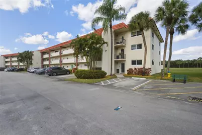 9611 N Hollybrook Lake Drive #101, Pembroke Pines, FL 33025 - Photo 21