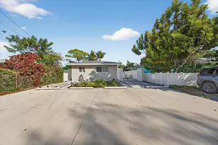 883 NE 33rd St, Oakland Park, FL 33334 - Photo 17