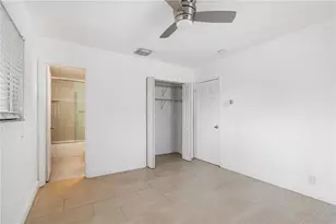 883 NE 33rd St, Oakland Park, FL 33334 - Photo 15