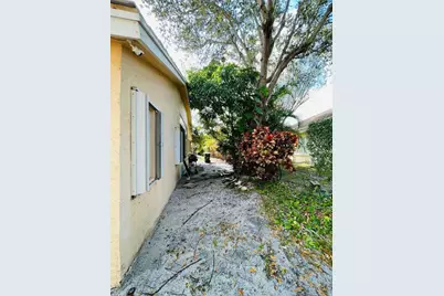 244 Caribe Court, Greenacres, FL 33413 - Photo 23