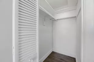 18000 NW 6th Ct, Miami, FL 33169 - Photo 21