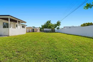 18000 NW 6th Ct, Miami, FL 33169 - Photo 29