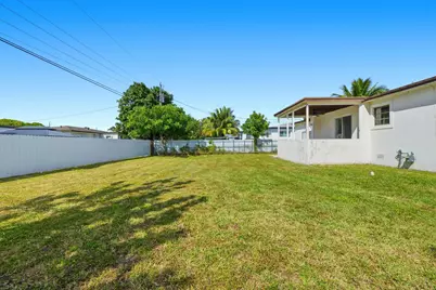 18000 NW 6th Court, Miami, FL 33169 - Photo 27