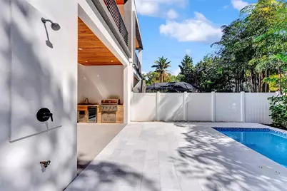 812 SE 12th Street #812, Fort Lauderdale, FL 33316 - Photo 19