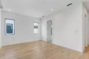 812 SE 12th St, Fort Lauderdale, FL 33316 - Photo 51