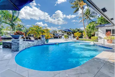 2116 NE 25th Street, Wilton Manors, FL 33305 - Photo 33