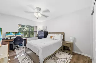 301 N Pine Island Rd, Plantation, FL 33324 - Photo 23