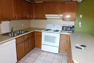 2545 Camelot Ct, Hollywood, FL 33026 - Photo 17