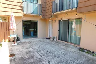 2545 Camelot Ct, Hollywood, FL 33026 - Photo 3