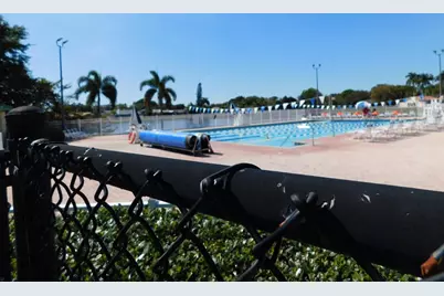 2545 Camelot Court #2545, Hollywood, FL 33026 - Photo 35