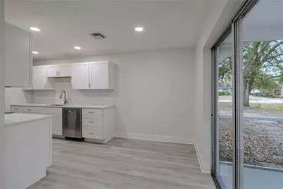 8555 24th Street, Vero Beach, FL 32966 - Photo 5