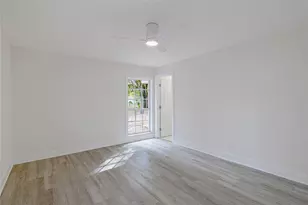 8555 24th St, Vero Beach, FL 32966 - Photo 19