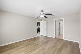 9728 Channing Hill Dr, Ruskin, FL 33573 - Photo 15