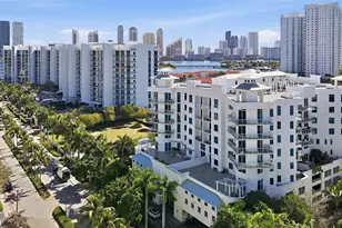 3030 NE 188th St, Aventura, FL 33180 - Photo 3