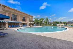 7210 Lake Cir Dr, Margate, FL 33063 - Photo 17