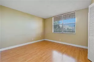 7210 Lake Cir Dr, Margate, FL 33063 - Photo 7