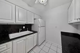 6253 Bay Club Dr, Fort Lauderdale, FL 33308 - Photo 19