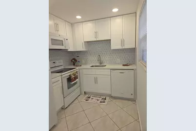 108 Fanshaw C, Boca Raton, FL 33434 - Photo 1