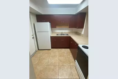 7931 SW 10th Street, North Lauderdale, FL 33068 - Photo 9