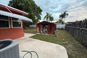 9180 NW 25th Ct, Sunrise, FL 33322 - Photo 13