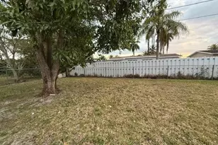 9180 NW 25th Ct, Sunrise, FL 33322 - Photo 15