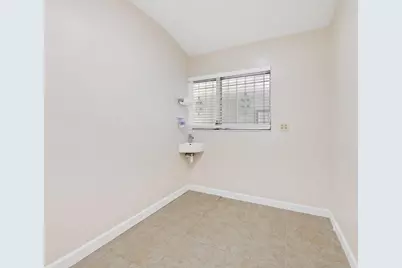 1130 Bayview Drive, Fort Lauderdale, FL 33304 - Photo 35