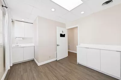 1130 Bayview Drive, Fort Lauderdale, FL 33304 - Photo 33