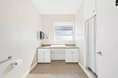 1130 Bayview Drive, Fort Lauderdale, FL 33304 - Photo 31