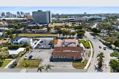 1130 Bayview Drive, Fort Lauderdale, FL 33304 - Photo 5