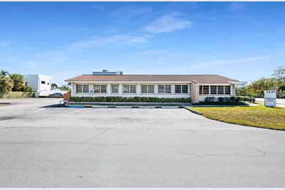 1130 Bayview Drive, Fort Lauderdale, FL 33304 - Photo 9