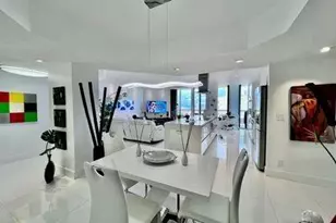 20191 E Country Club Dr, Aventura, FL 33180 - Photo 7