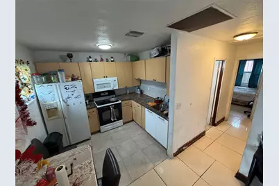 1028 NW 24th Street, Miami, FL 33127 - Photo 15