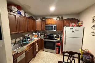 1028 NW 24th St, Miami, FL 33127 - Photo 3