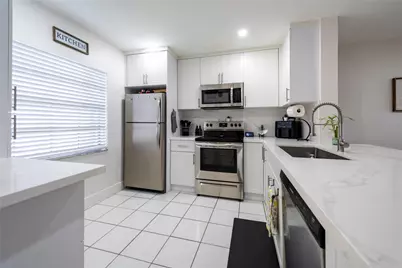 334 NW 103rd Terrace #334, Pembroke Pines, FL 33026 - Photo 7