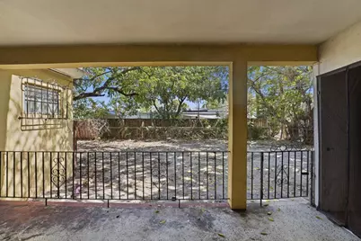 4925 E 9th Court, Hialeah, FL 33013 - Photo 27