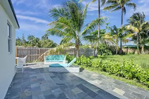 8047 NW 1st Pl, Miami, FL 33150 - Photo 15