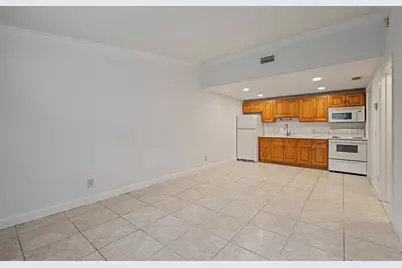 7110 Southgate Boulevard, Tamarac, FL 33321 - Photo 7