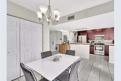 2551 N 40th Avenue #2551, Hollywood, FL 33021 - Photo 9