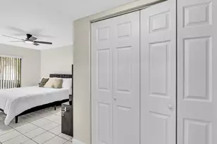 2551 N 40th Ave, Hollywood, FL 33021 - Photo 27