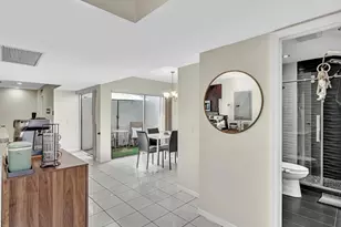 2551 N 40th Ave, Hollywood, FL 33021 - Photo 5