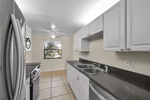 9866 Nob Hill Ct, Sunrise, FL 33351 - Photo 11