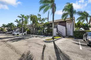 9866 Nob Hill Ct, Sunrise, FL 33351 - Photo 3