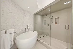 6051 N Ocean Dr, Hollywood, FL 33019 - Photo 21