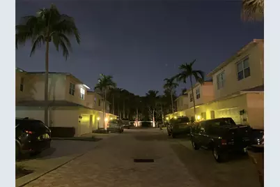 826 SE 4th Court, Deerfield Beach, FL 33441 - Photo 45