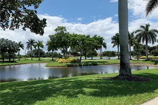 250 Jacaranda Dr, Plantation, FL 33324 - Photo 17