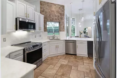 6430 NW 98th Lane, Parkland, FL 33076 - Photo 9