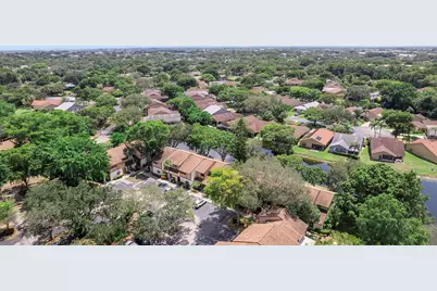 3051 NW 48th Avenue #808, Pompano Beach, FL 33063 - Photo 3